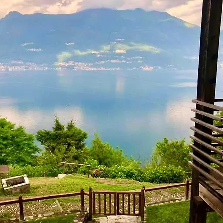 Apartamento By The Pool With Stunning View Bellano