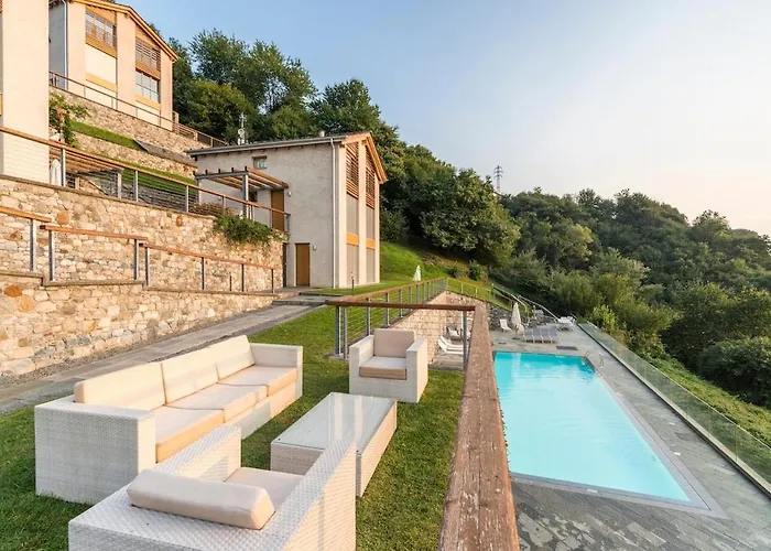 By The Pool With Stunning View Apartamento Bellano