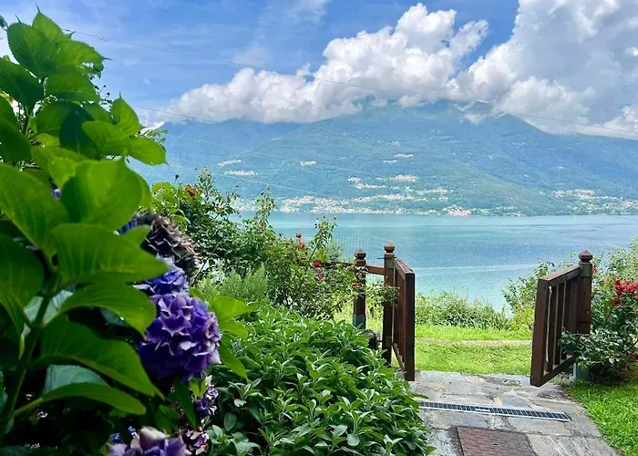 By The Pool With Stunning View Apartamento Bellano