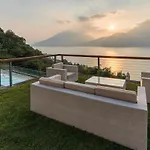 By The Pool With Stunning View * Bellano